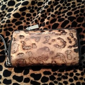 Michael Kors leopard wallet